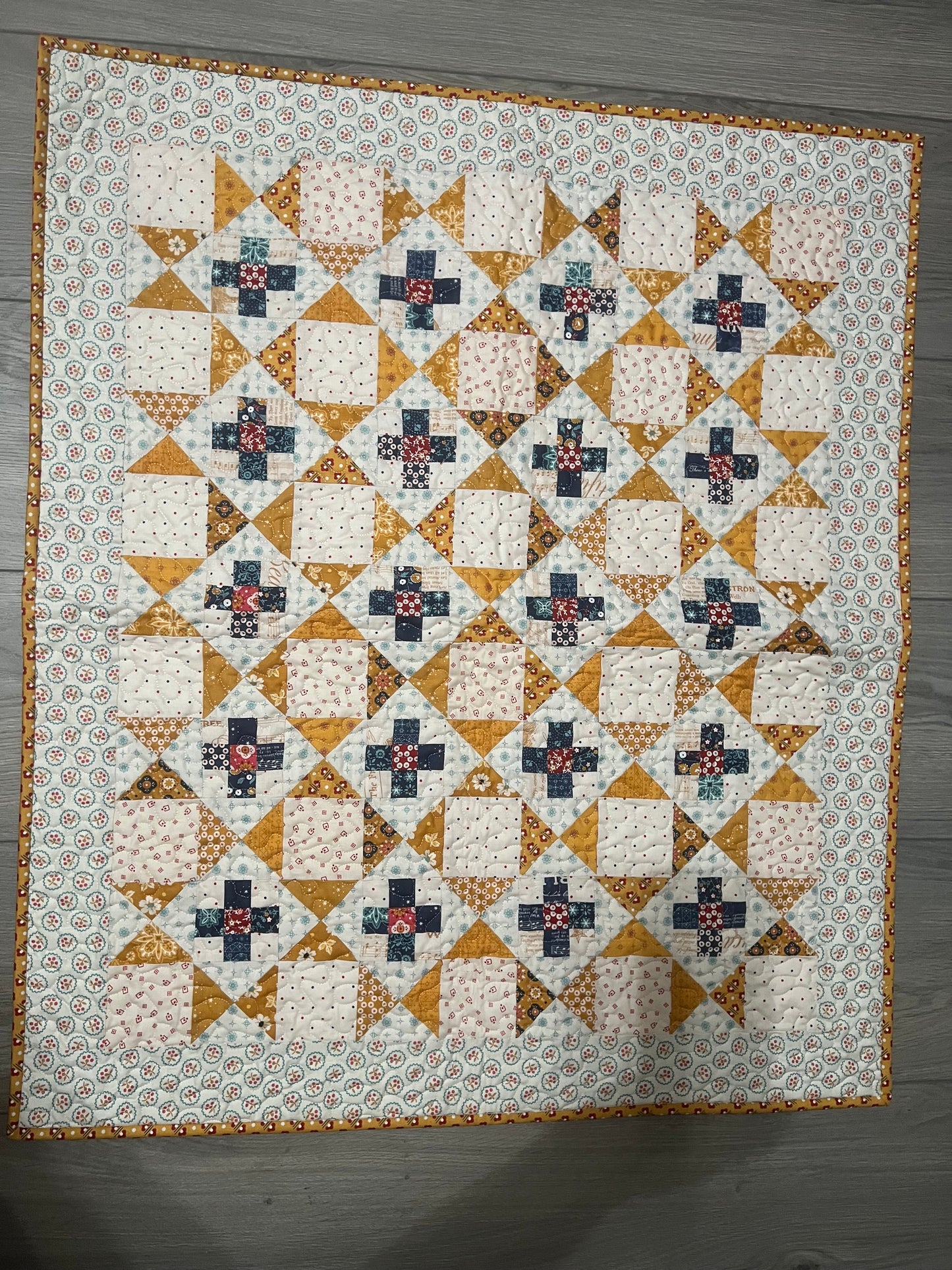 Lori Holt Americana Oh Beautiful Flag Runner & Amber Waves Mini Quilt Kit