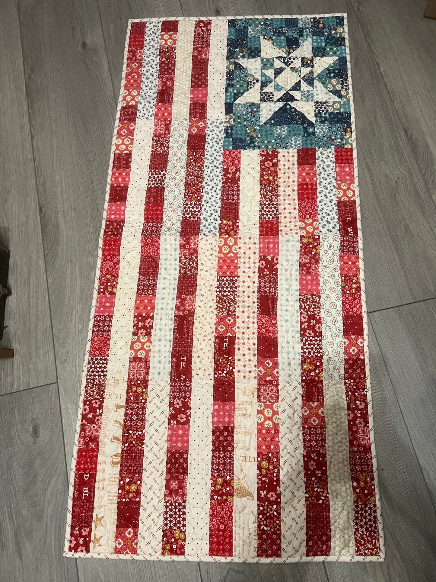 Lori Holt Americana Oh Beautiful Flag Runner & Amber Waves Mini Quilt Kit