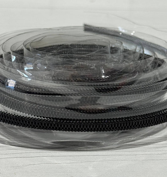 Wonderground Fabrics and Crafts - Clear zipper tape with Black teeth