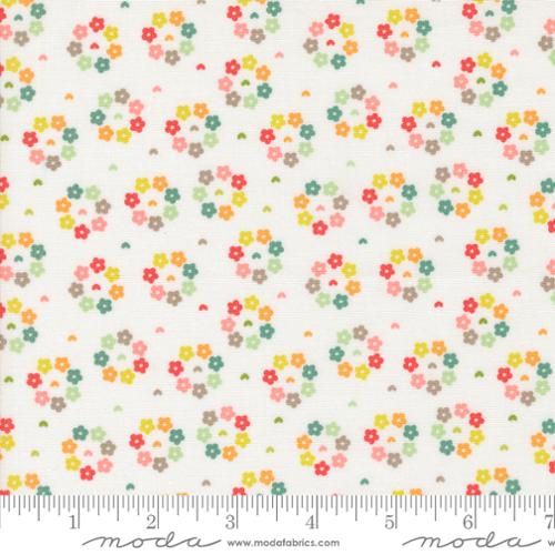Raspberry Summer Cloud 37695 11 Moda by the yard
