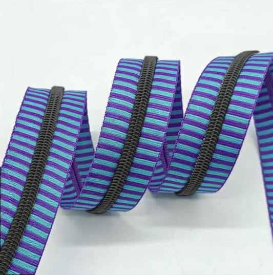 Wonderground Fabrics and Crafts - Blueberry Stripe with Black teeth Zipper Tape